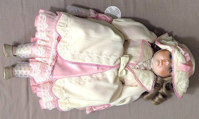 Gorham Doll Amelia 8399E Musical As Time Goes By