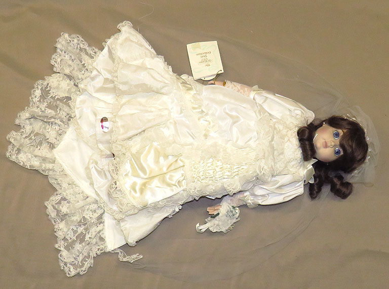 Gorham Doll Jacqueline 8734 Musical The Wedding March
